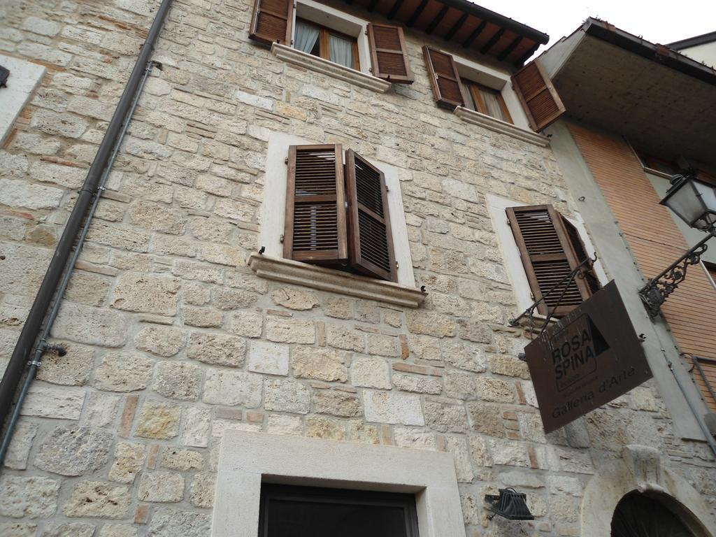 B&B Rosaspina Ascoli Piceno Buitenkant foto